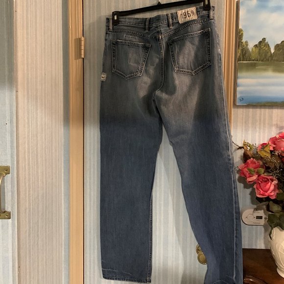 Vintage Gap Men's 1969 Jeans - Picture 3 of 5